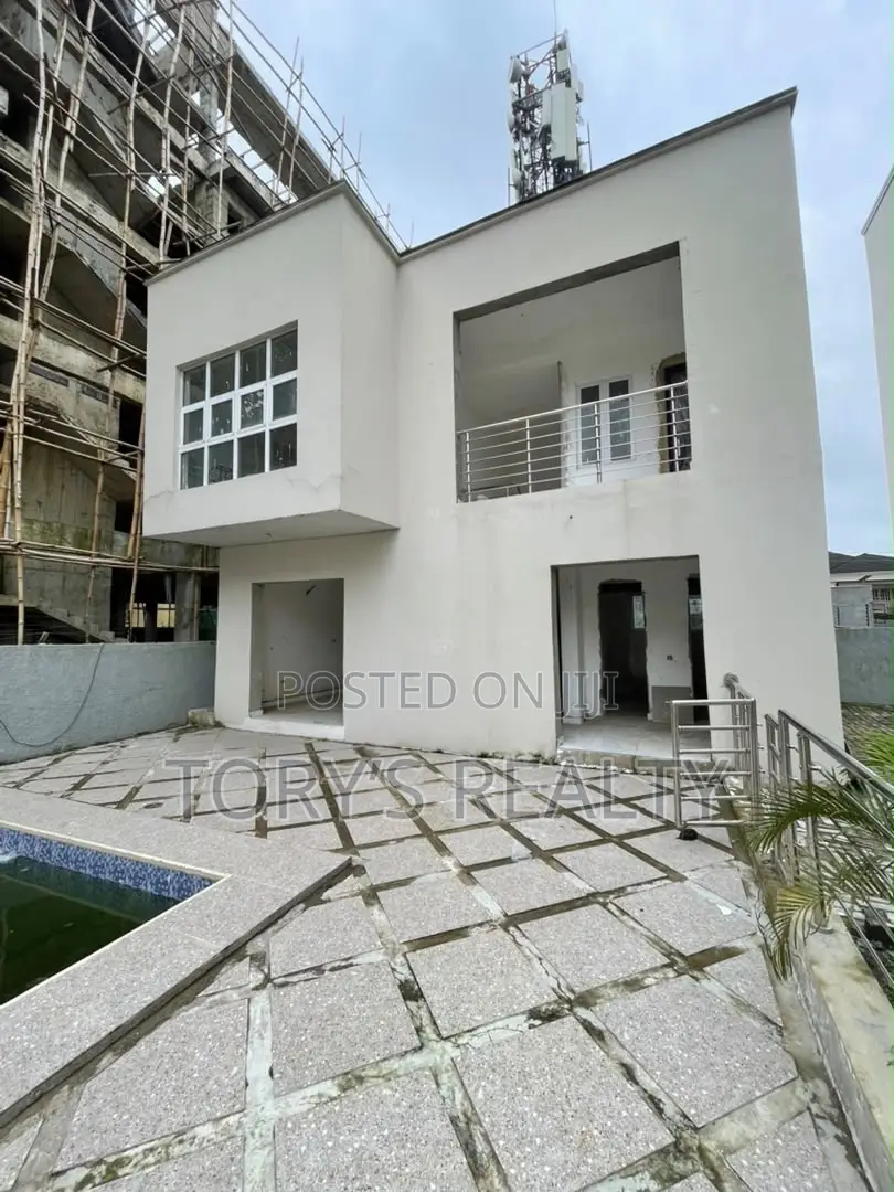 2bdrm Apartment in Ikate for sale
