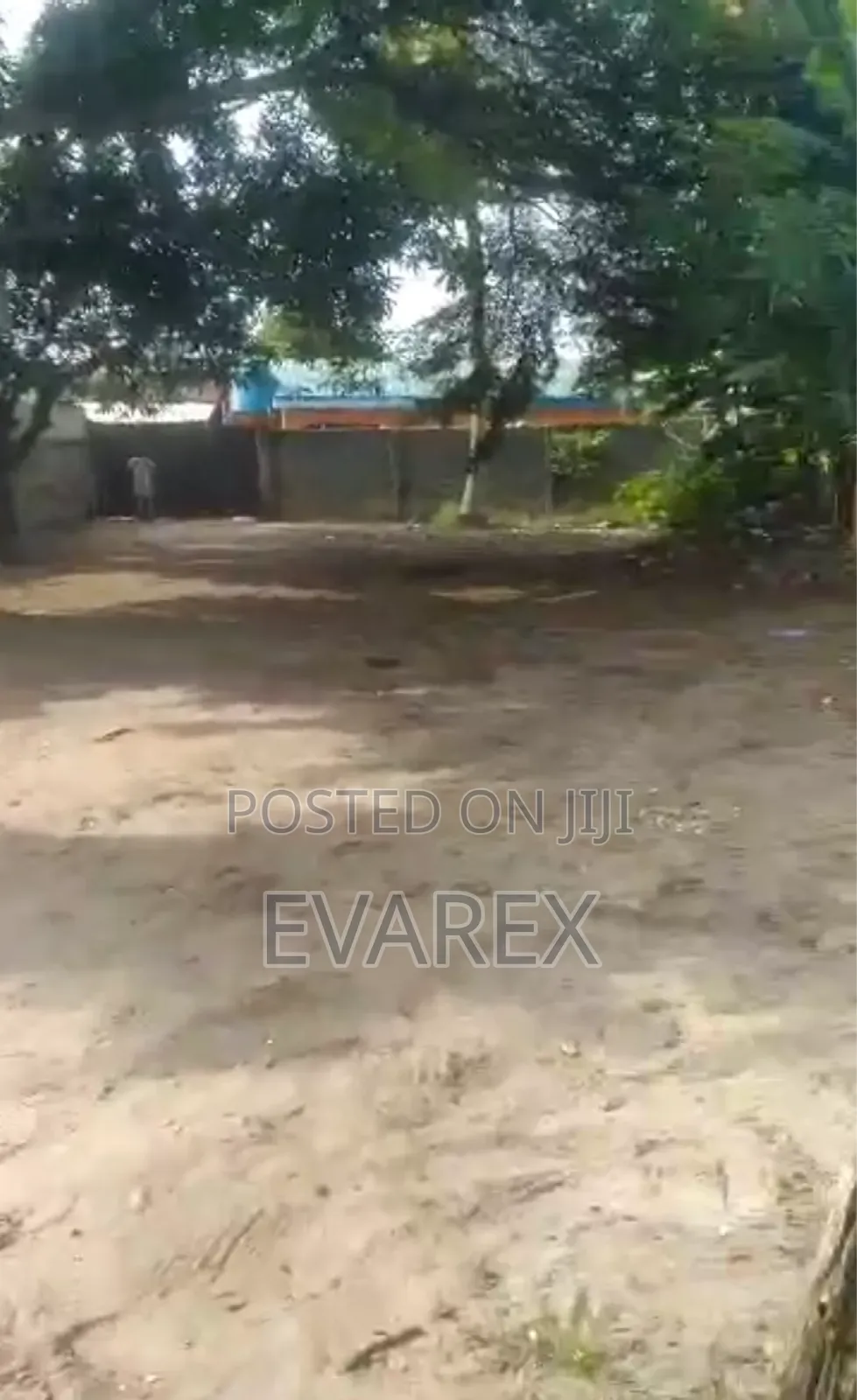 6bdrm Block of Flats in Ojo for sale