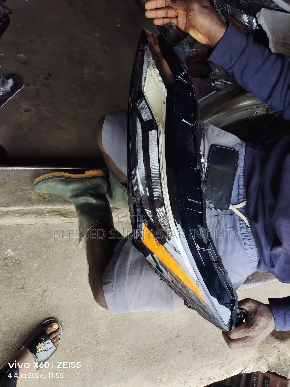Head Lamp Nissan Xtrail or Rouge 2023