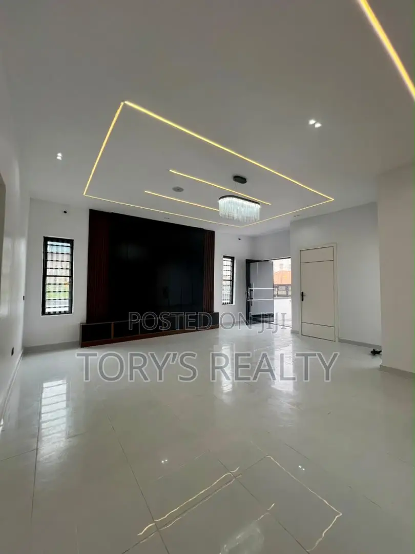 4bdrm Duplex in Sangotedo for sale