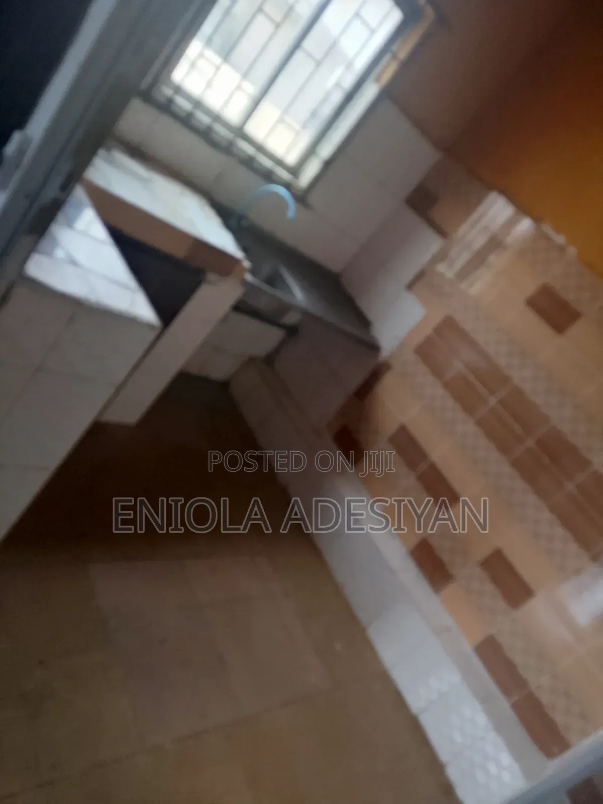 2bdrm Block of Flats in Total Total, Agric for rent