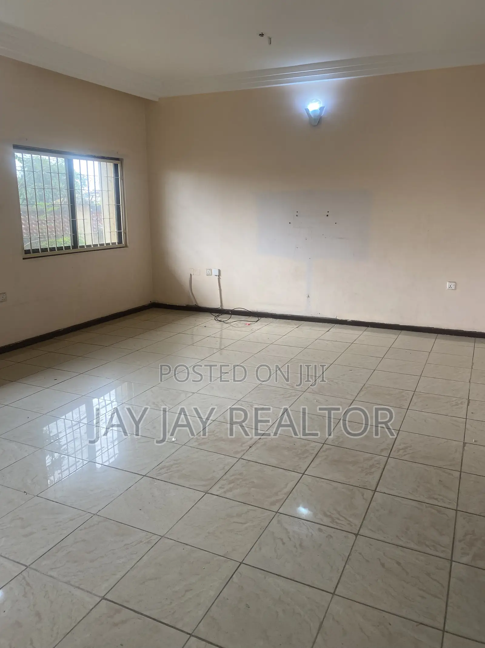 3bdrm Bungalow in Durumi, Area 1 for rent