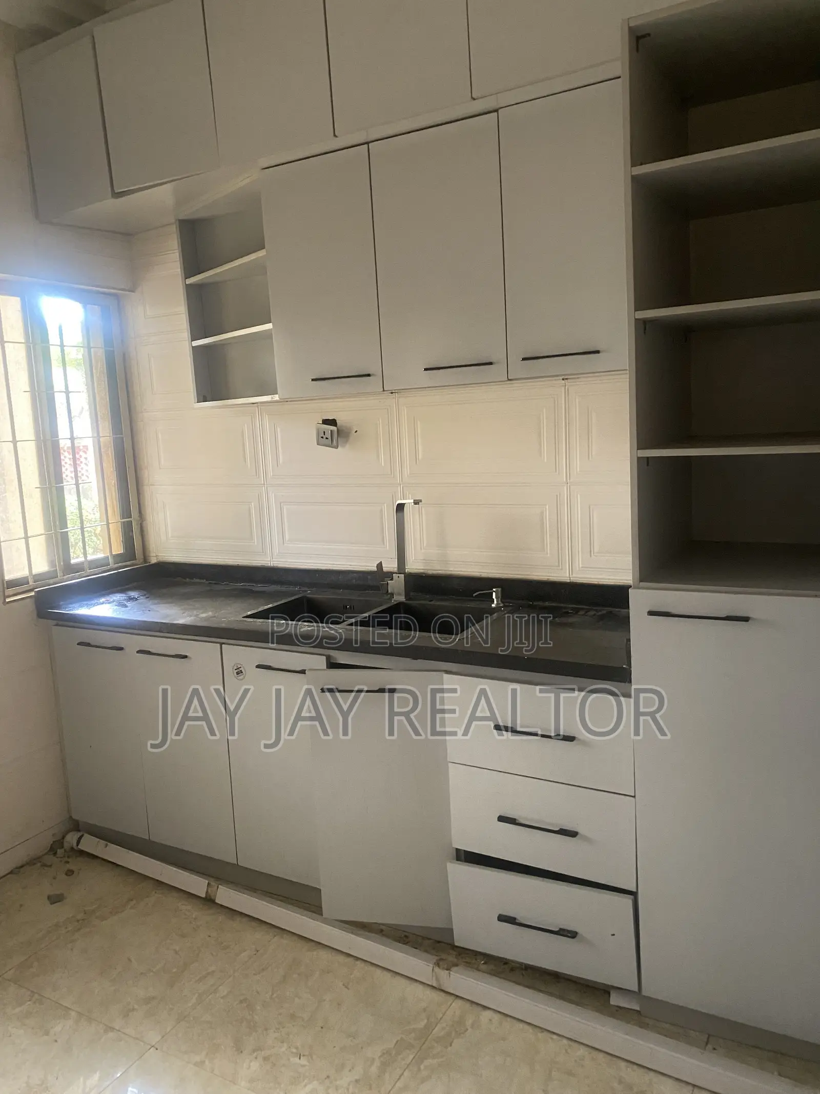 3bdrm Bungalow in Durumi, Area 1 for rent