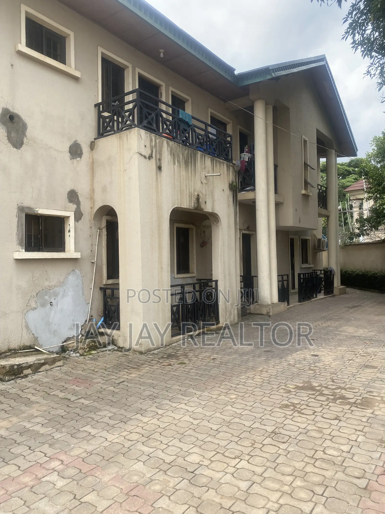 3bdrm Bungalow in Durumi, Area 1 for rent
