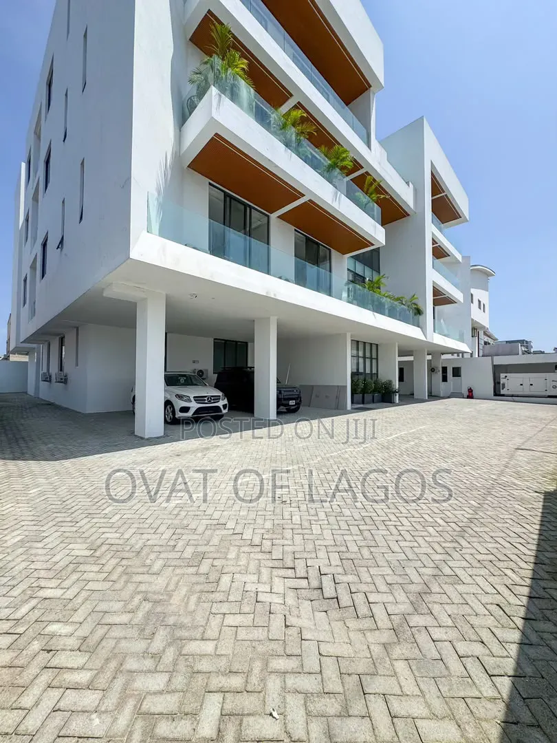 2bdrm Apartment in Lekki Phase 1 for sale