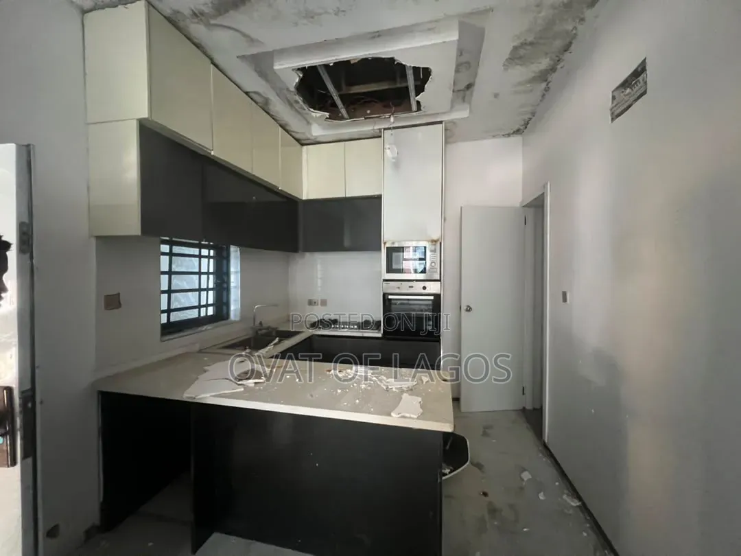 3bdrm Duplex in Ajah for sale