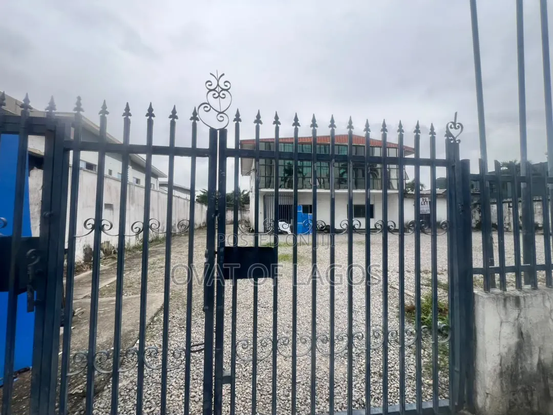 5bdrm Duplex in Vi, Victoria Island for rent