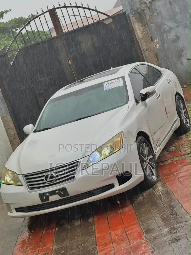 Lexus ES 350 2011 White