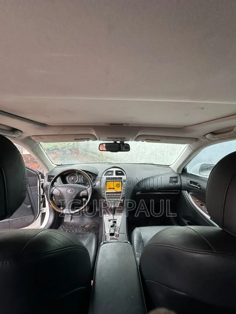 Lexus ES 350 2011 White