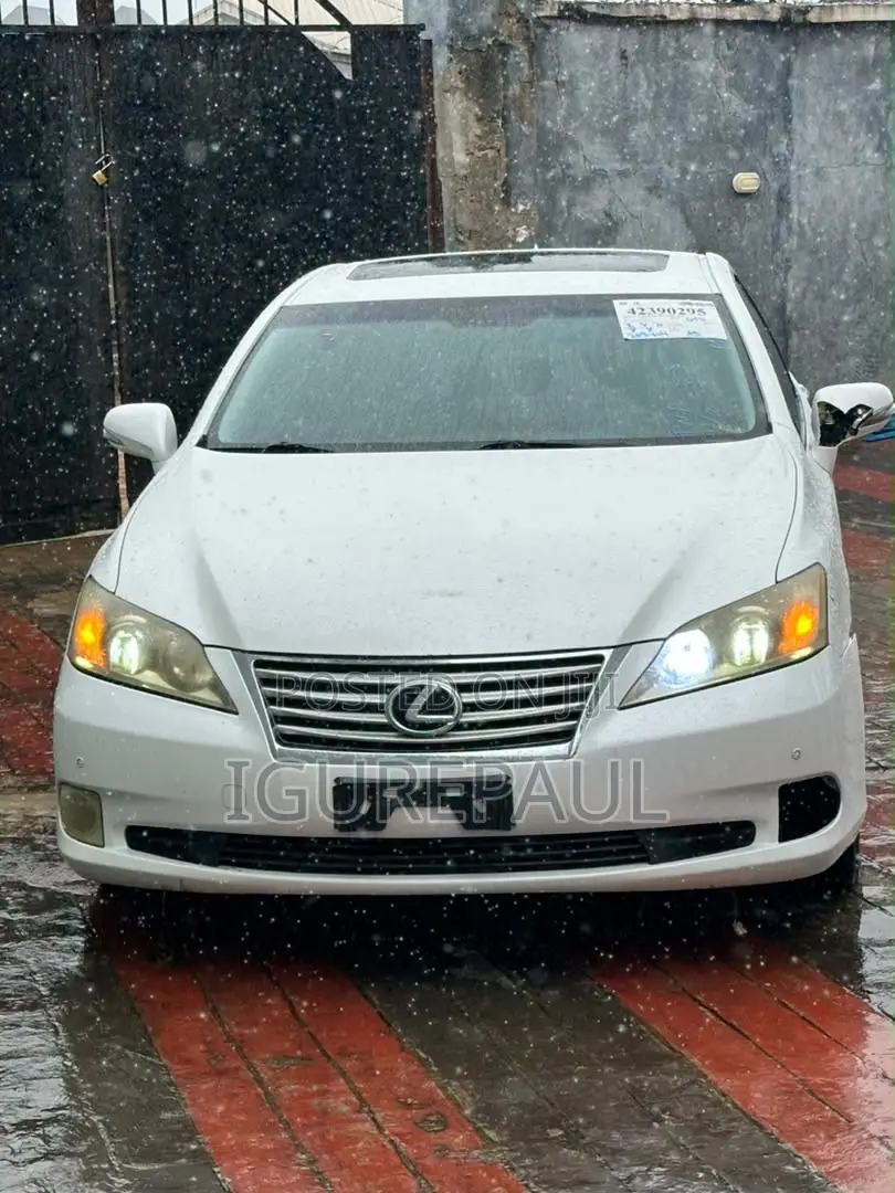 Lexus ES 350 2011 White