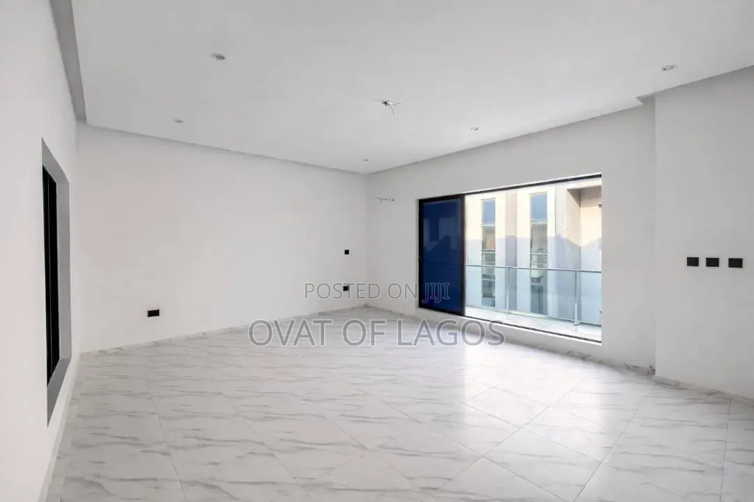 4bdrm Duplex in Oniru, 1004 for rent