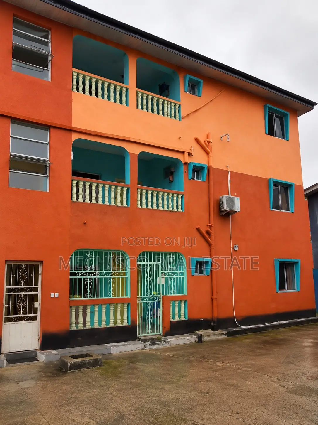 3bdrm Block of Flats in Obio-Akpor for sale