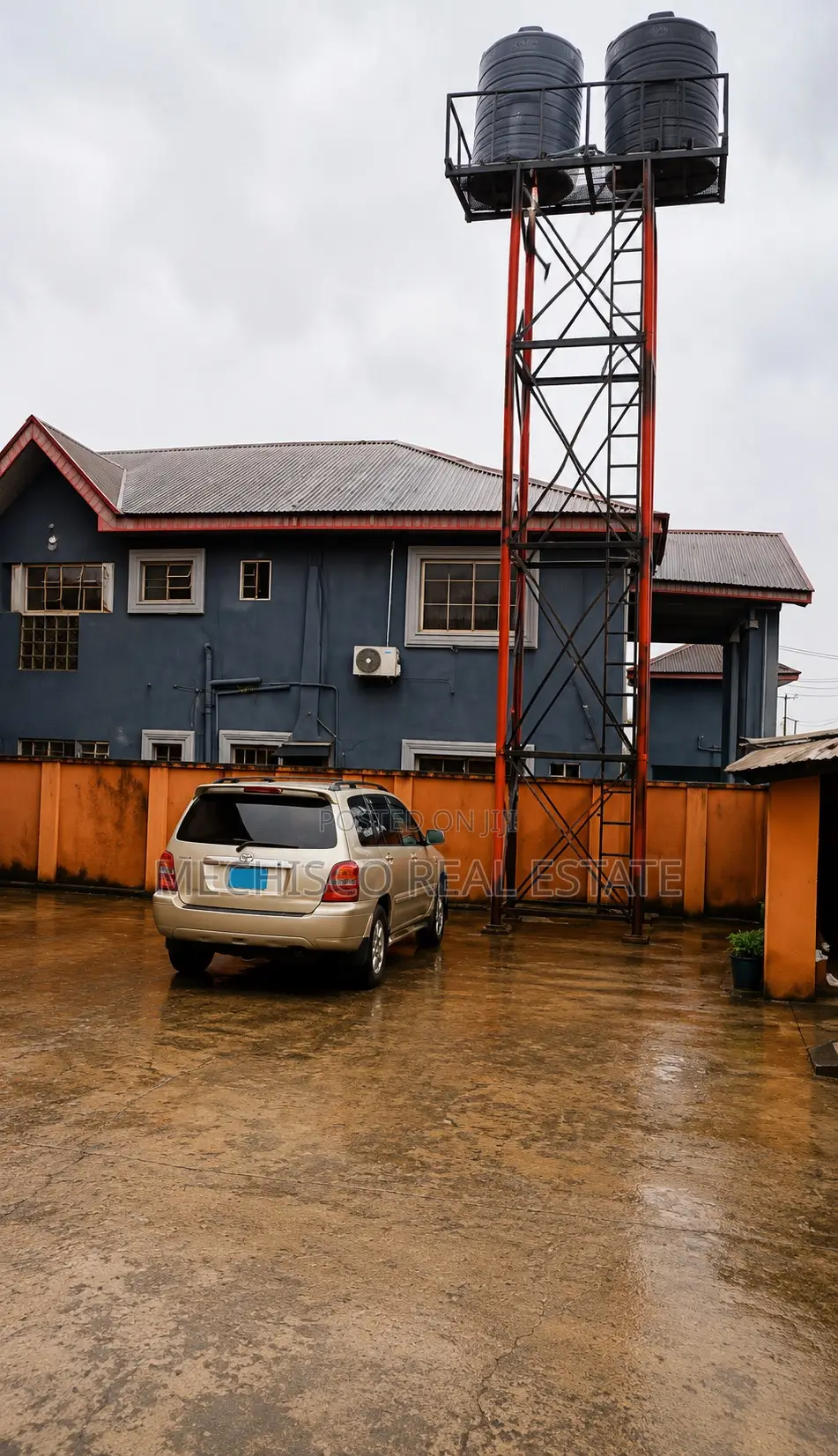 3bdrm Block of Flats in Obio-Akpor for sale