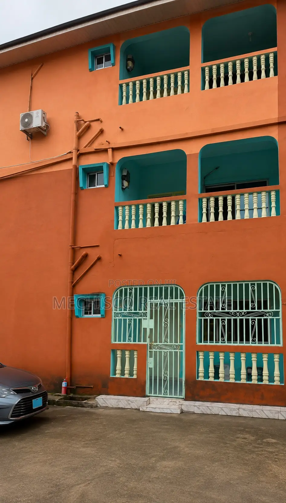 3bdrm Block of Flats in Obio-Akpor for sale