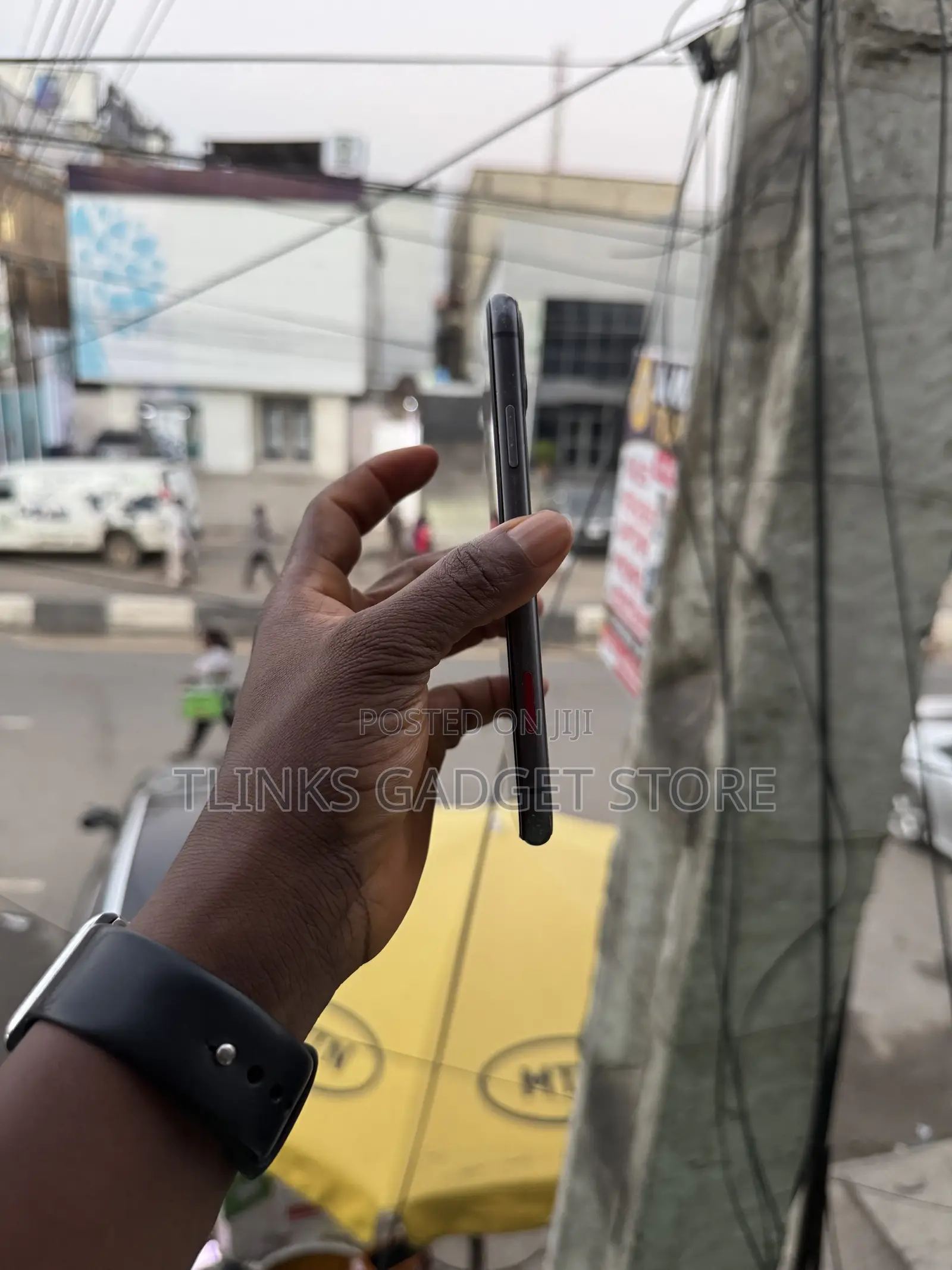 Apple iPhone 11 64 GB Black