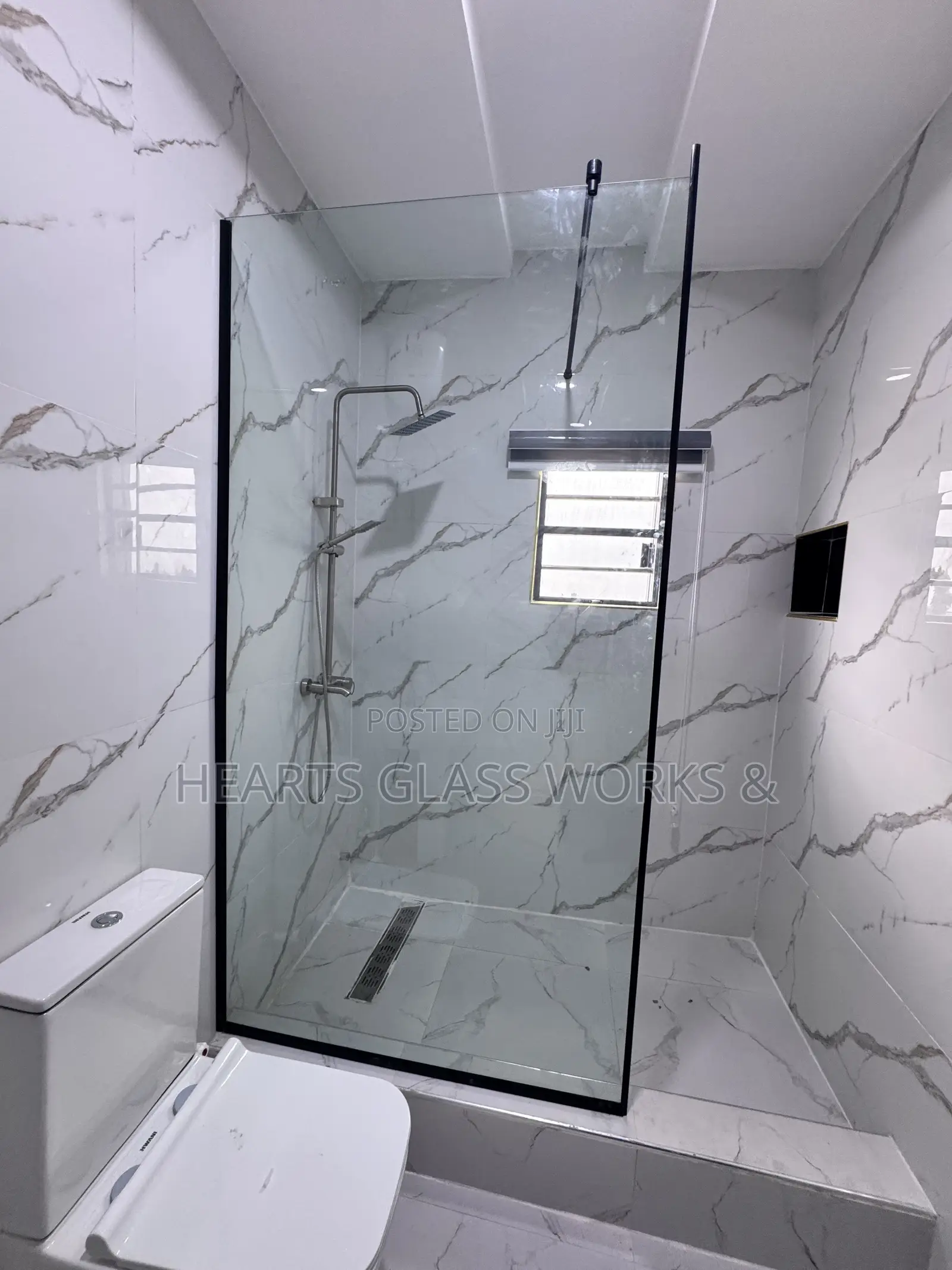 One Sided Fix Glass Partition Installed With Quality Tempered Glass