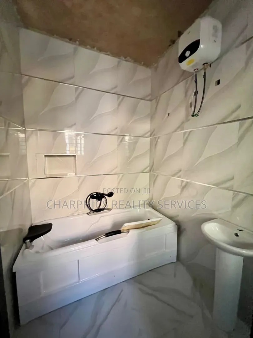 4bdrm Duplex in Lekki Phase 1 for sale