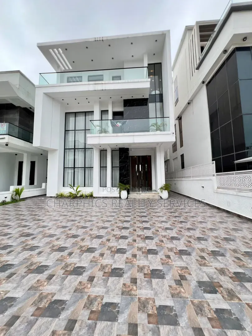 5bdrm Duplex in Lekki Phase 2 for sale