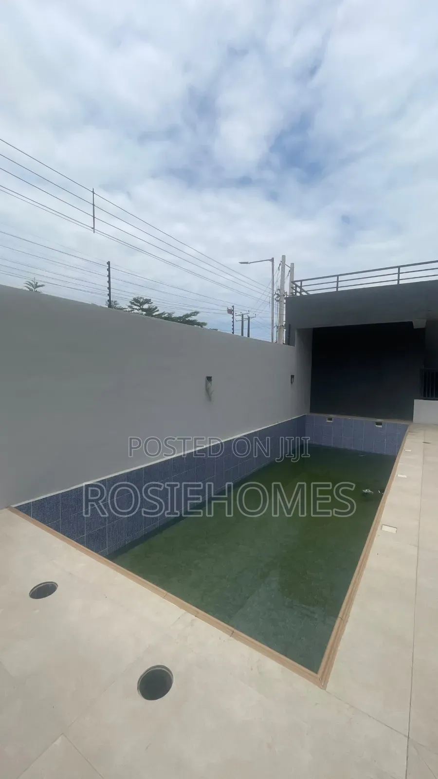 3bdrm Apartment in Oniru, Saka Tinubu for rent