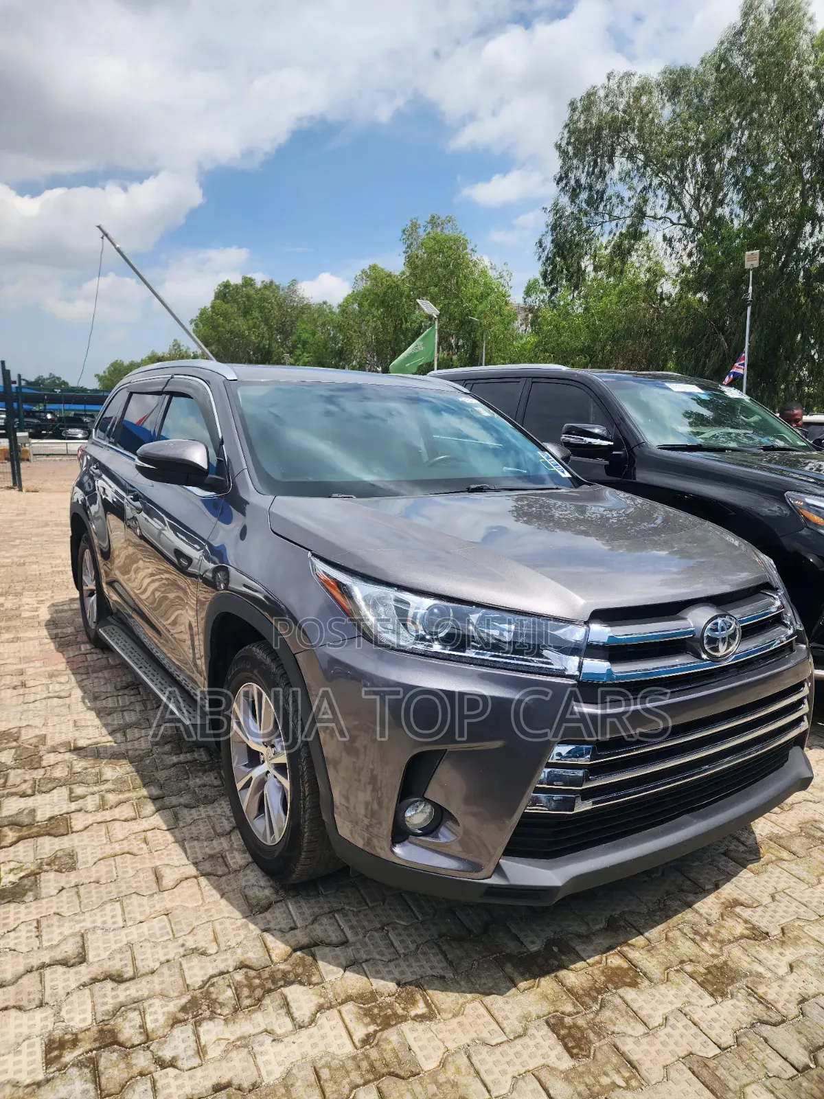 Toyota Highlander XLE 4x2 V6 (3.5L 6cyl 8A) 2018 Black