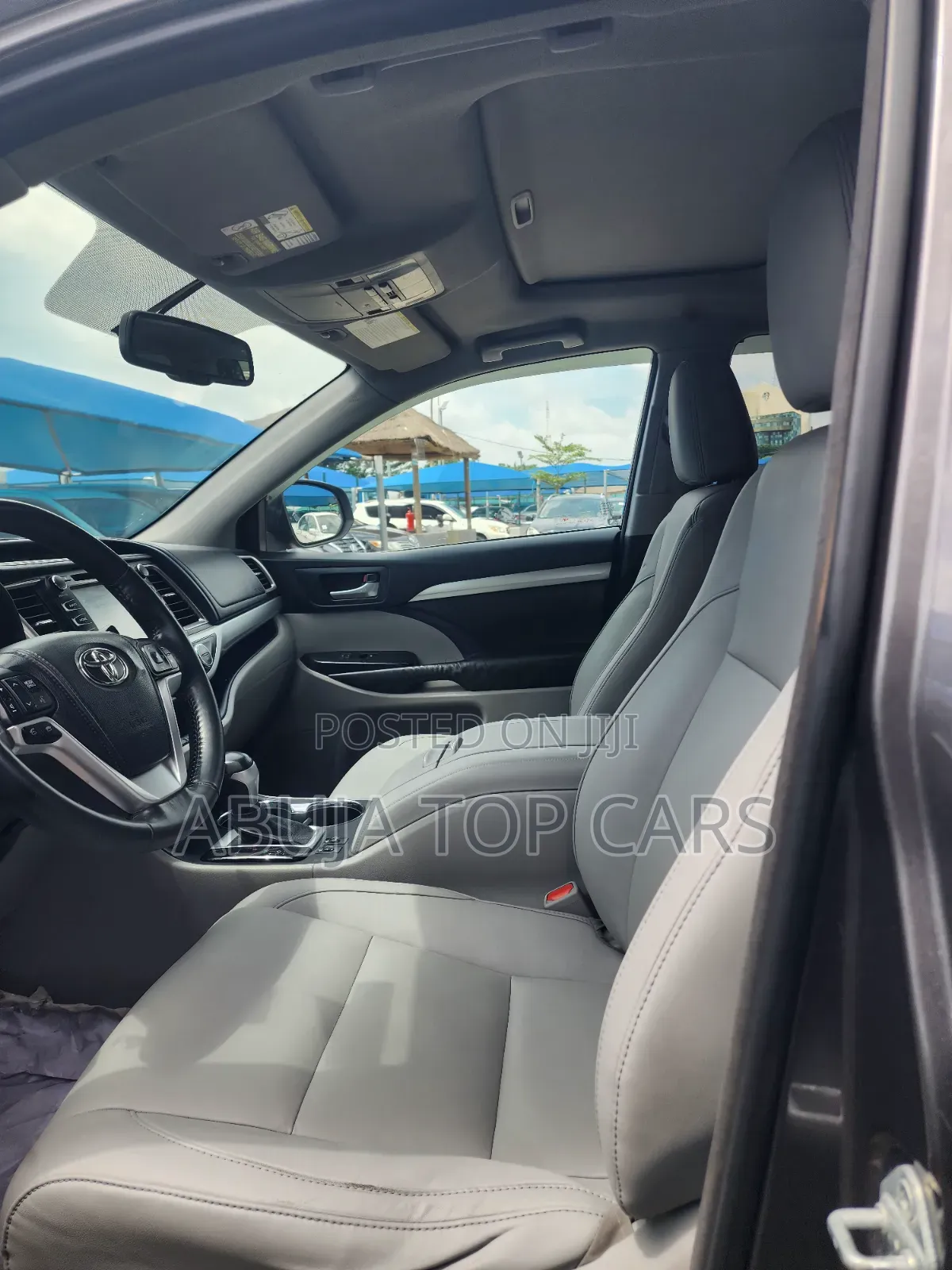 Toyota Highlander XLE 4x2 V6 (3.5L 6cyl 8A) 2018 Black