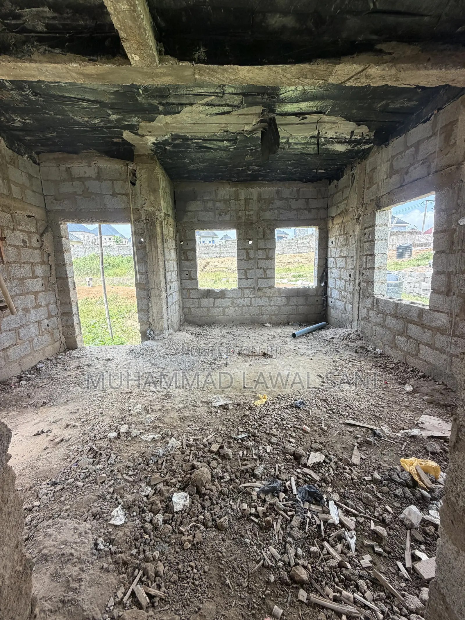 5bdrm Duplex in Lenzo Pacific, Pyakasa for sale
