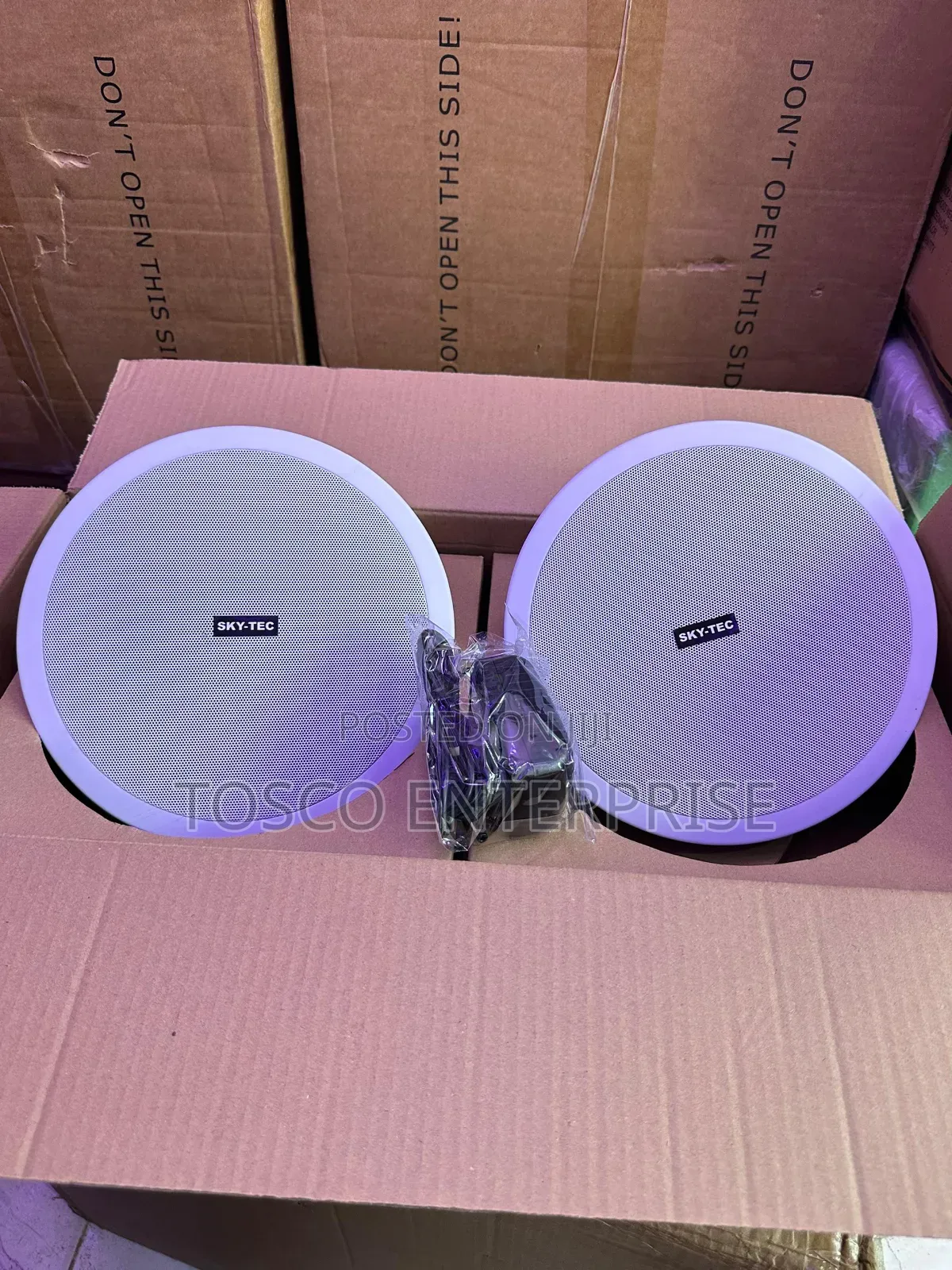 2ways Bluetooth, USB, Auxiliary 60watts