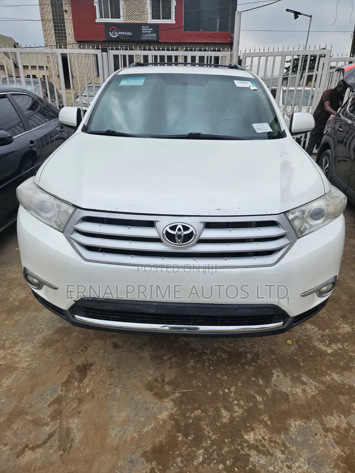 Toyota Highlander SE 2012 White