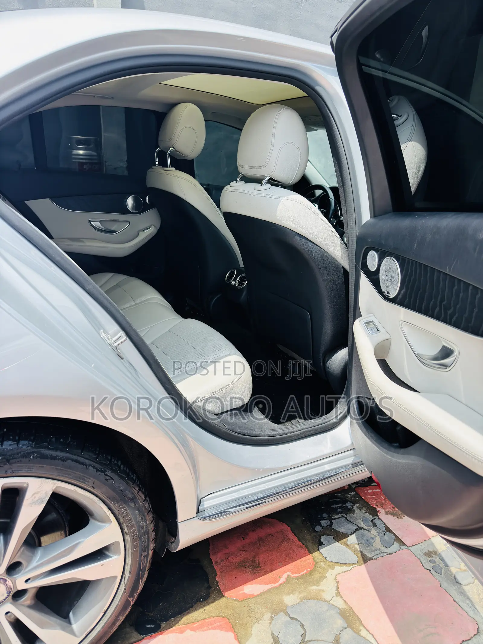 Mercedes-Benz C300 Luxury 4Matic Sedan AWD (2.0L 4cyl 7A) 2016 Silver