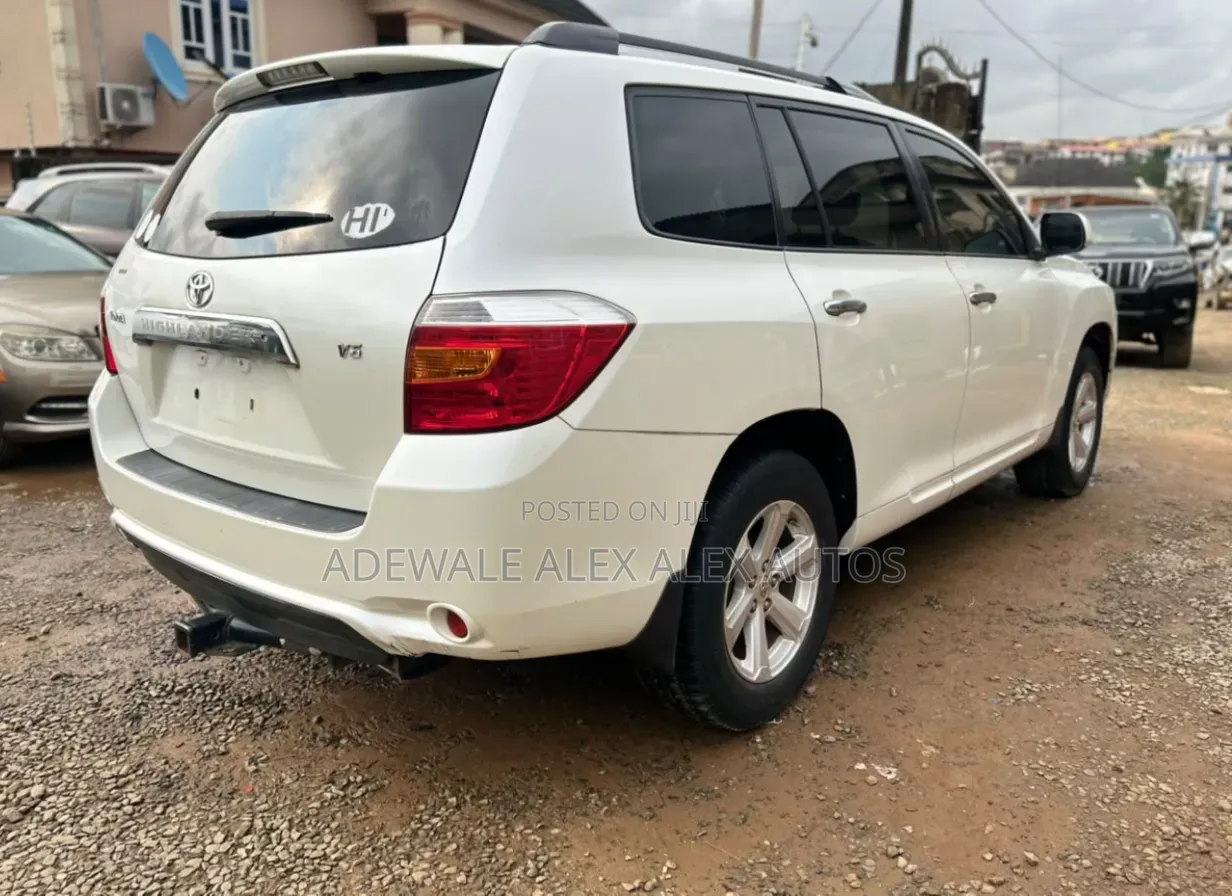 Toyota Highlander 2009 White