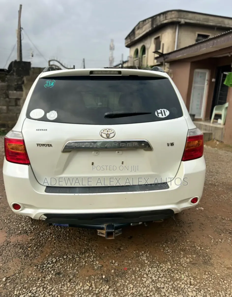 Toyota Highlander 2009 White