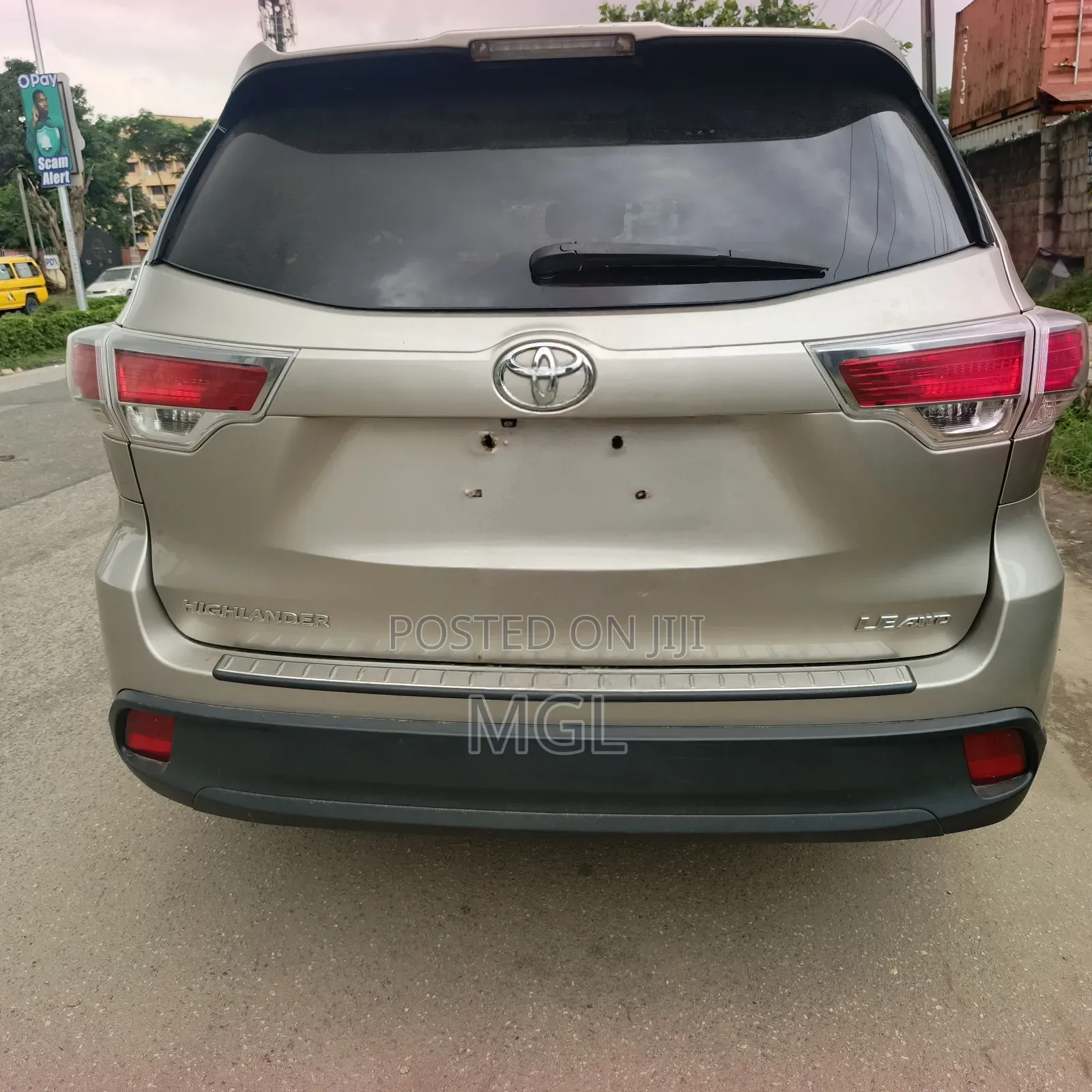 Toyota Highlander 2014 Gold