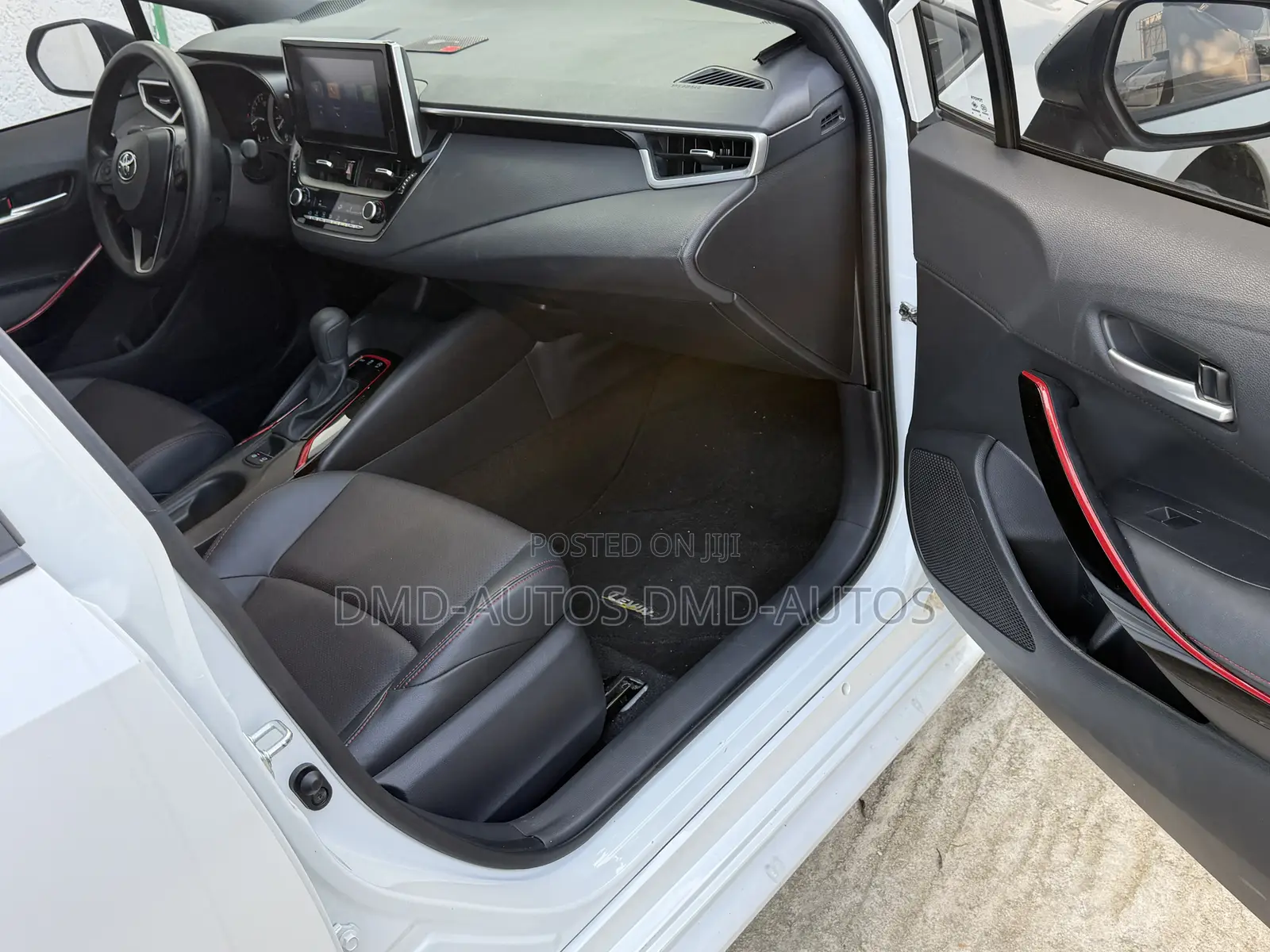 Toyota Corolla 2024 White