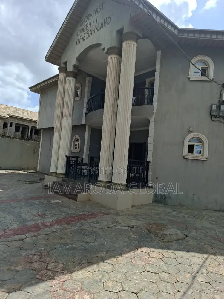 Furnished 8bdrm Block of Flats in Peace Estate, Baruwa for sale