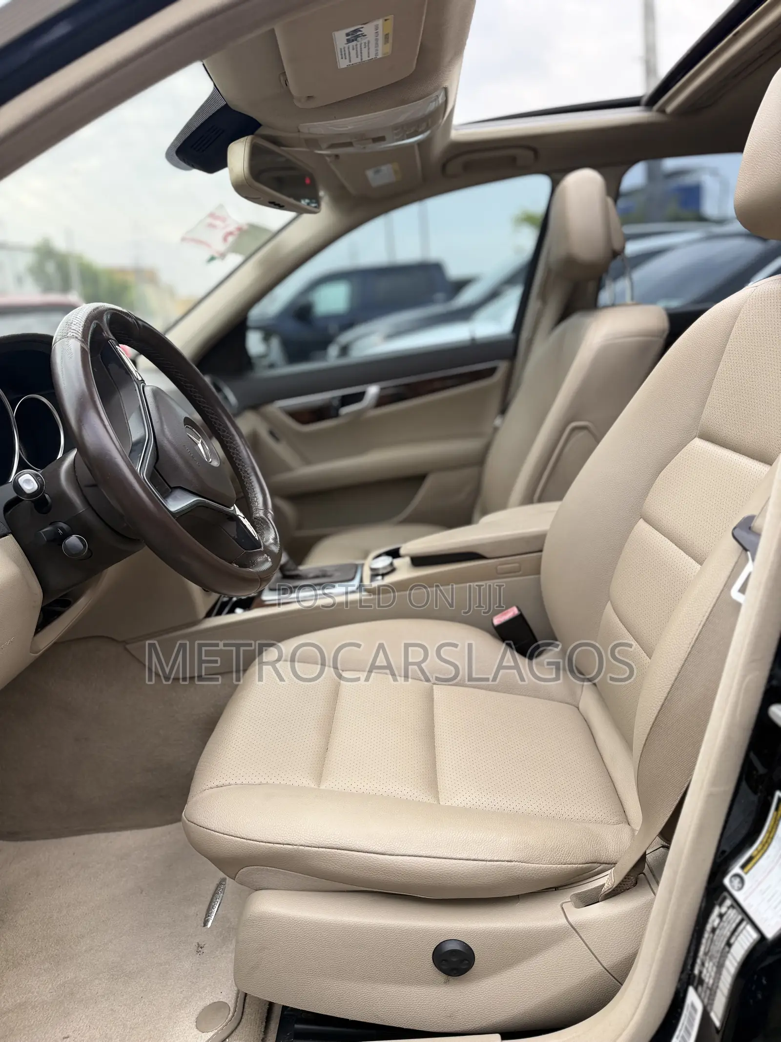 Mercedes-Benz C300 2014 Black