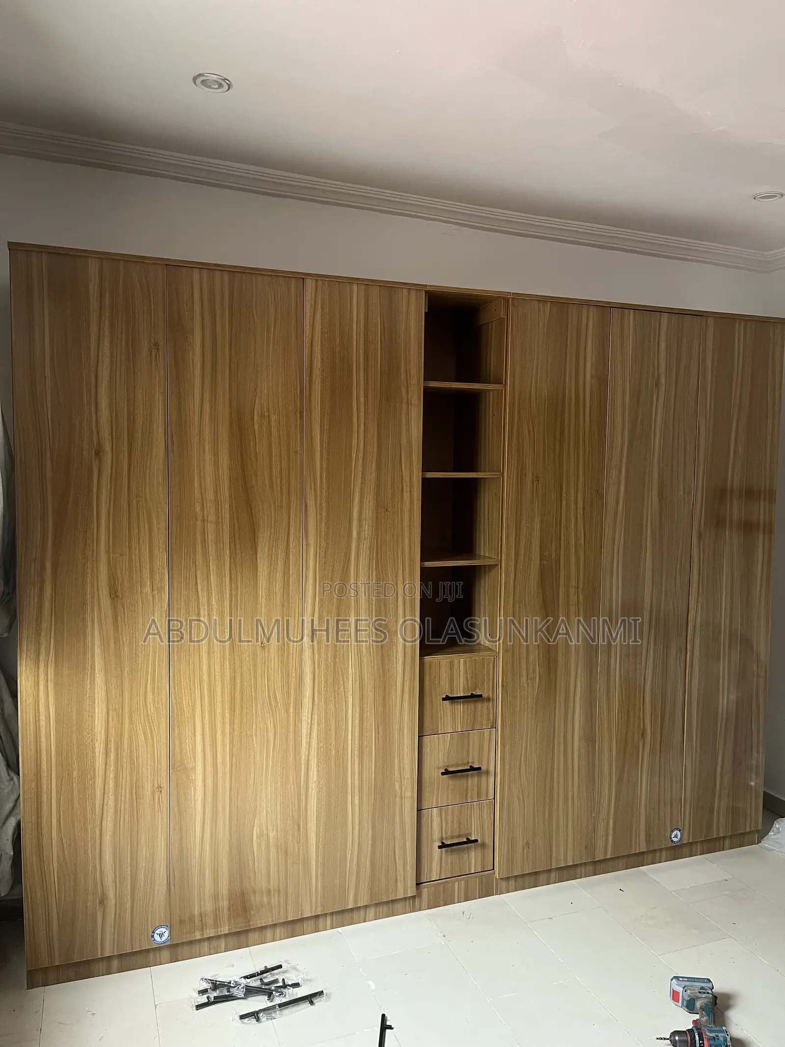 Wall to Wall Closet