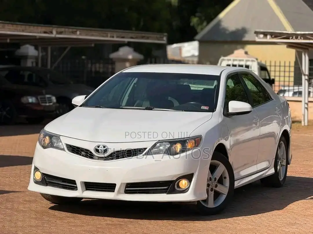 Toyota Camry 2012 White