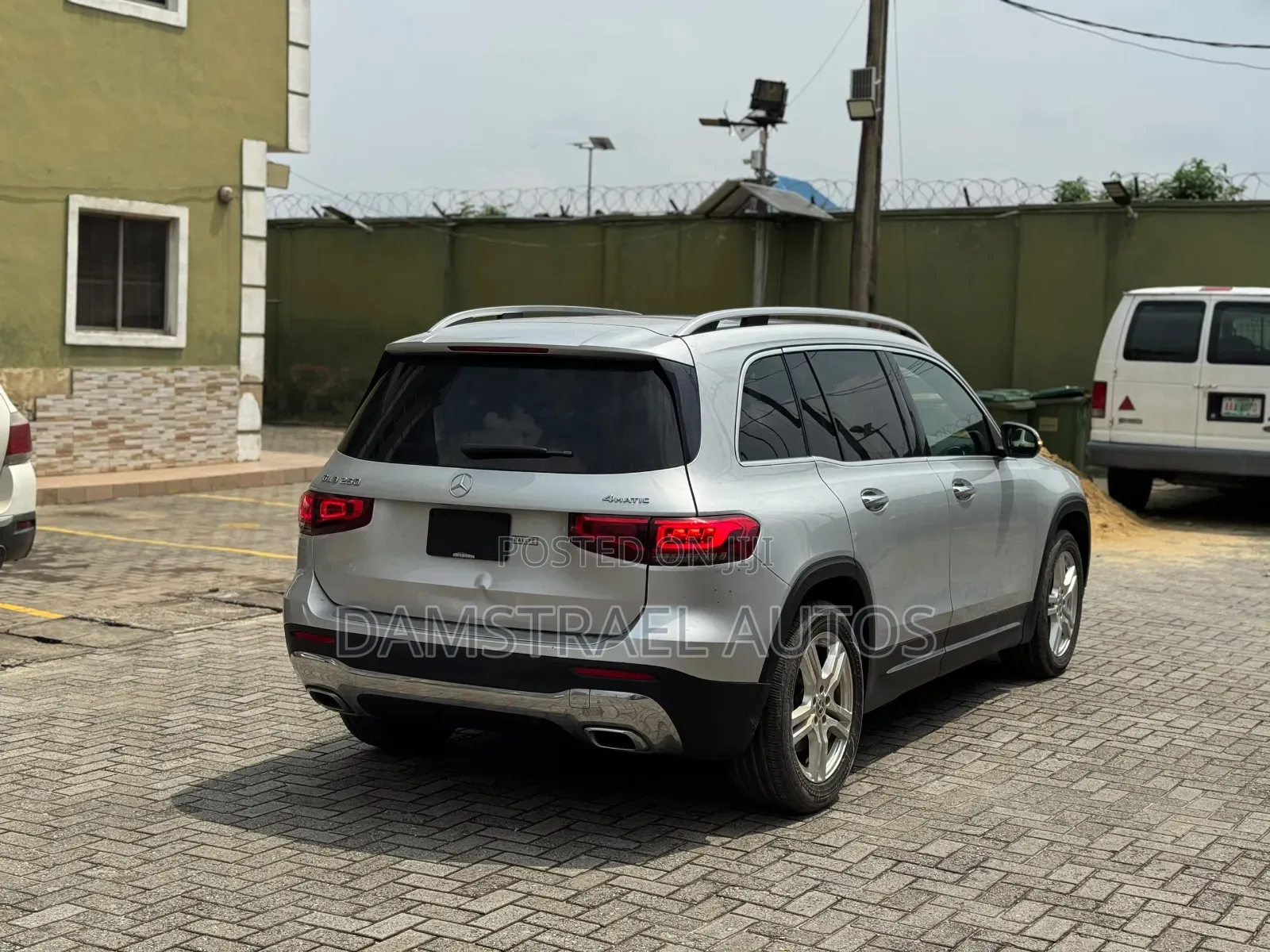 Mercedes-Benz GLB-Class 2020 Silver