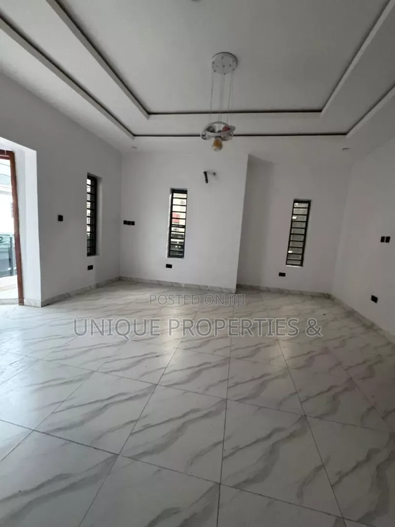 4bdrm Duplex in Ocean Harbour Estate, Lekki Phase 2 for rent