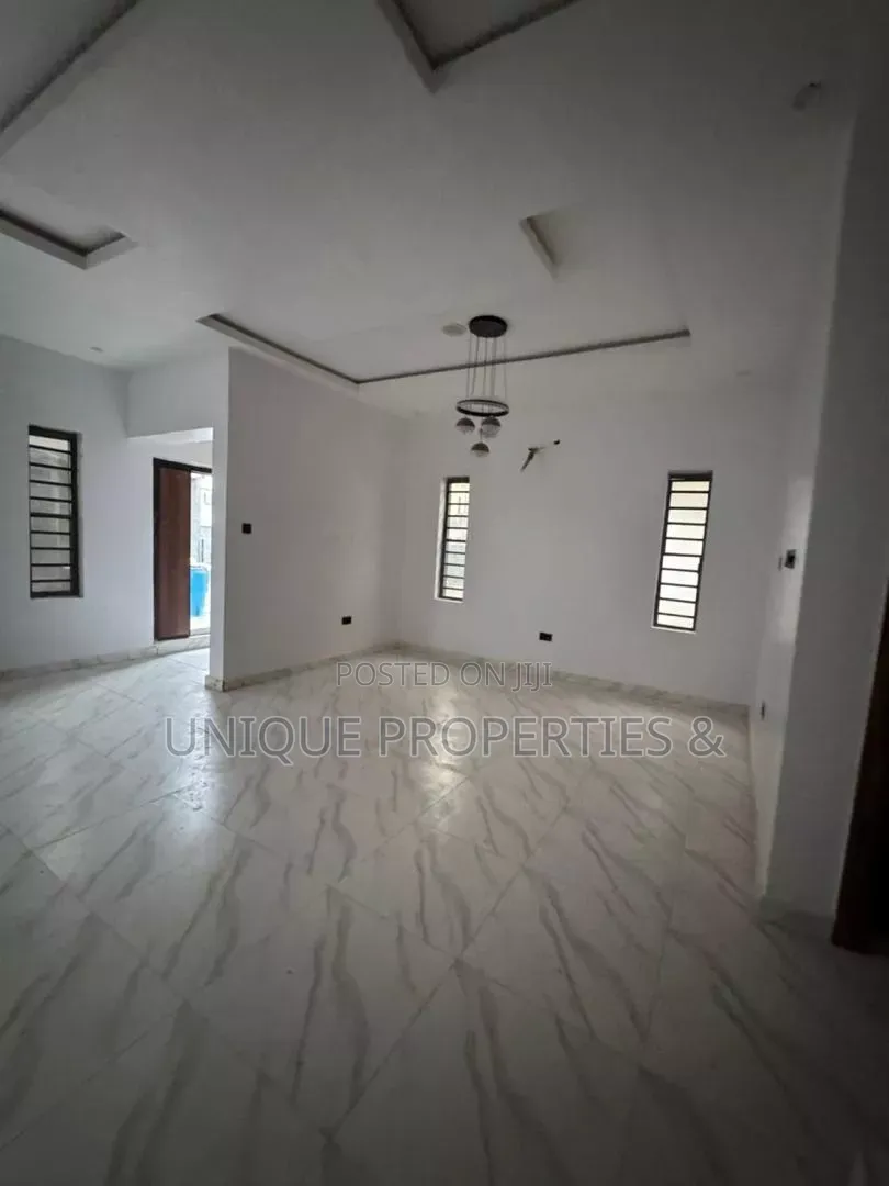 4bdrm Duplex in Ocean Harbour Estate, Lekki Phase 2 for rent