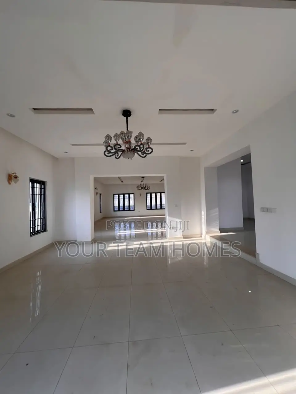 7bdrm Mansion in Guzape for sale