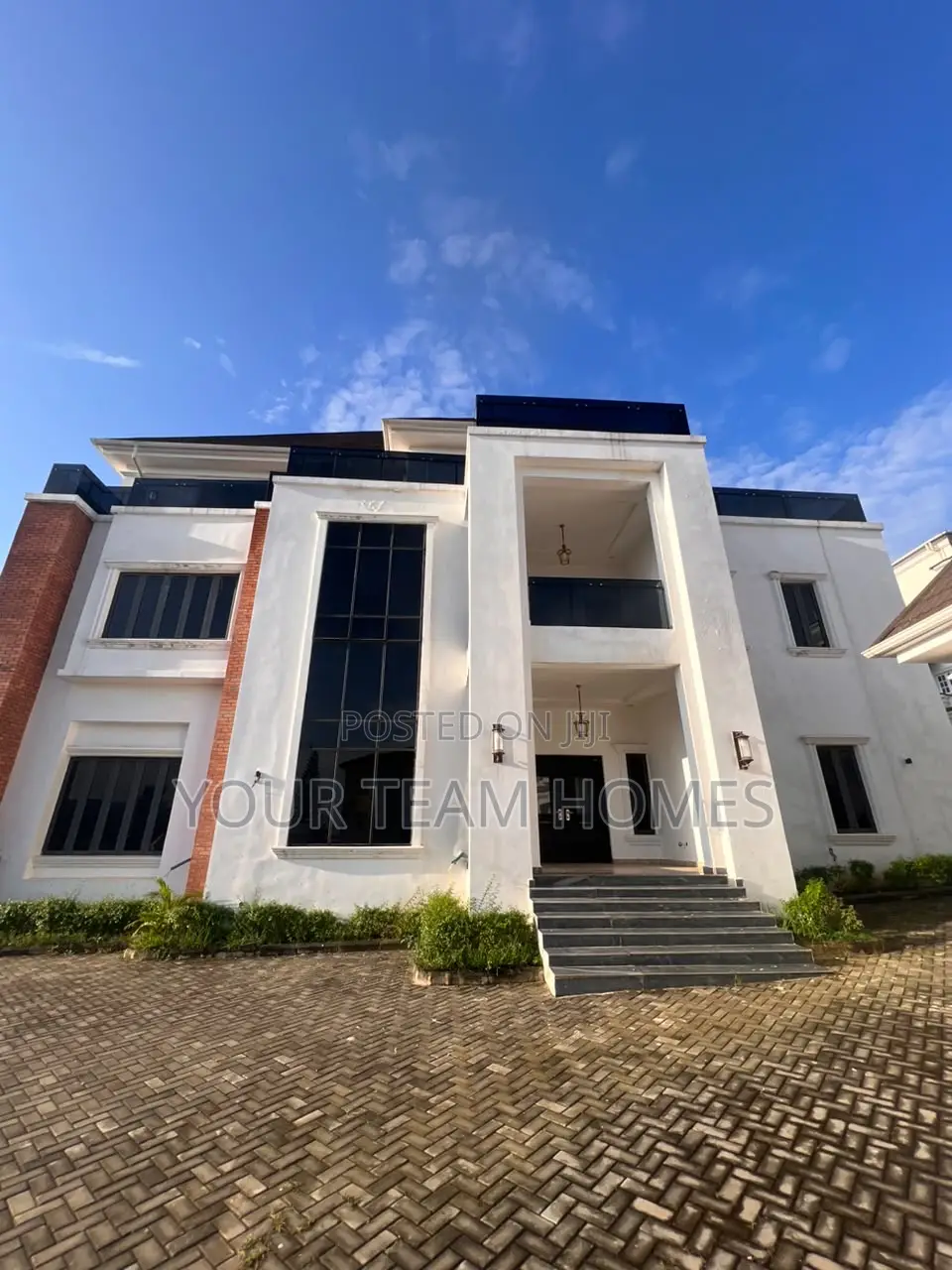 7bdrm Mansion in Guzape for sale