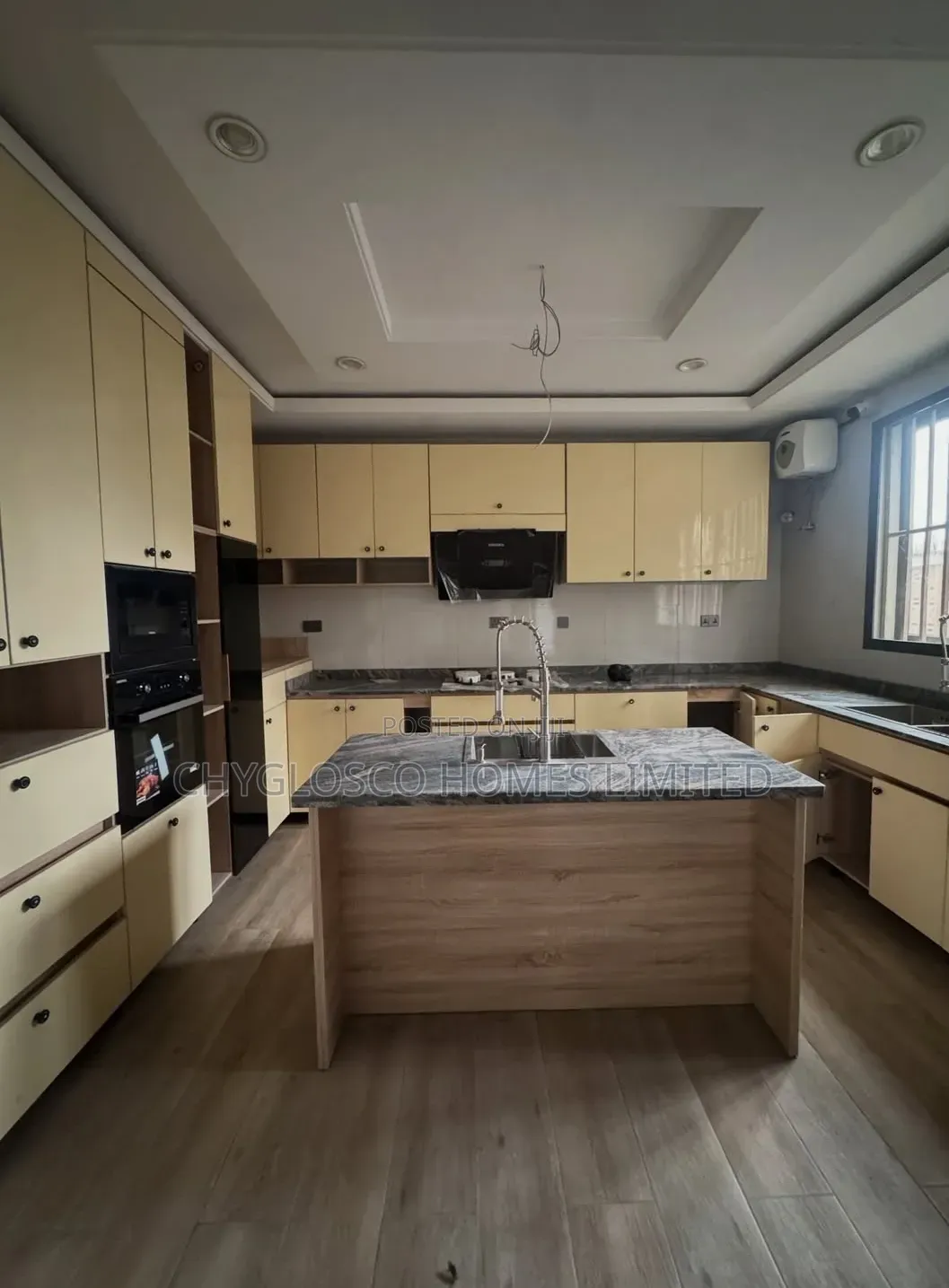 Furnished 4bdrm Duplex in New Layout for sale