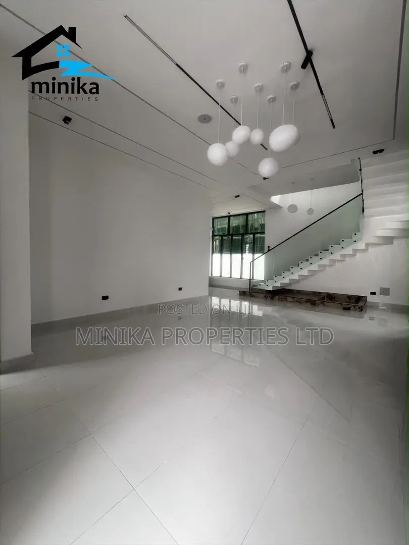 4bdrm Duplex in Orchid Road, Ikota for sale