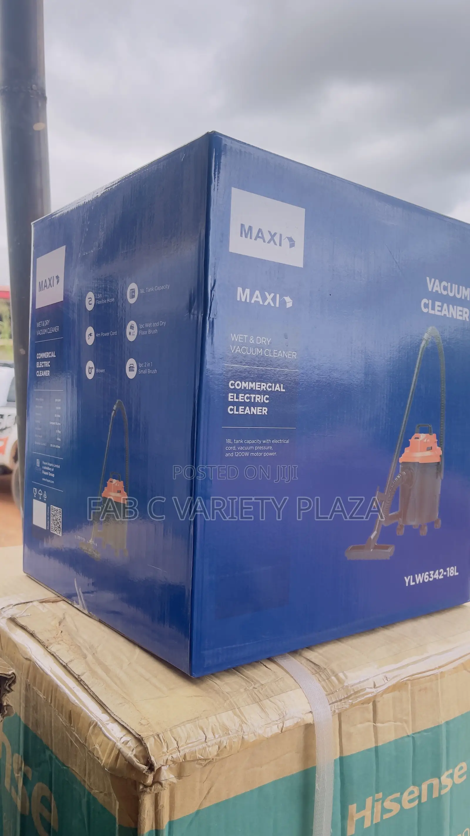 Maxi Vacuum Cleaner