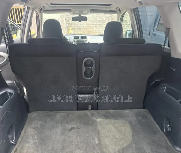 Toyota RAV4 2011 Gray