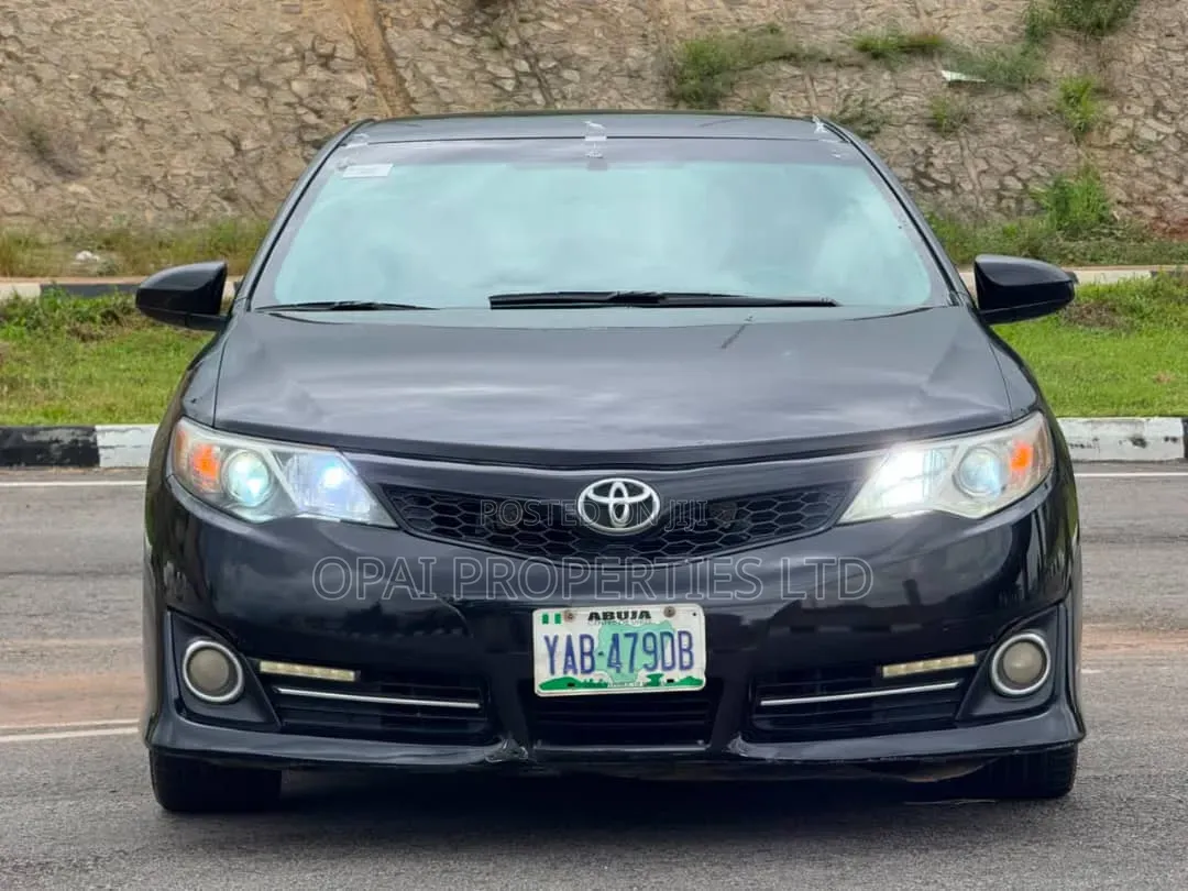 Toyota Camry 2013 Black