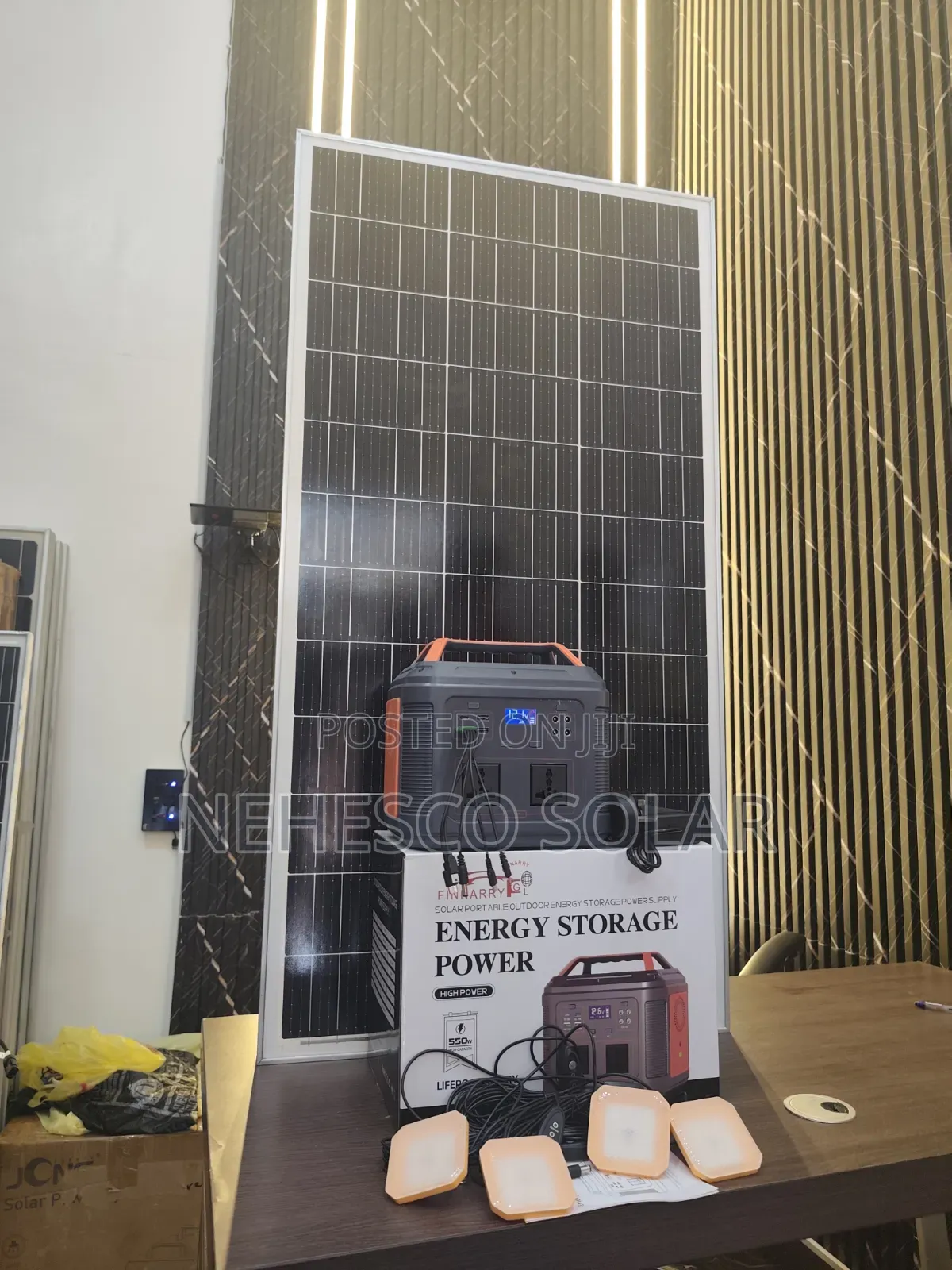 Reliable Backup Electricity – 550W Solar Generator Kit