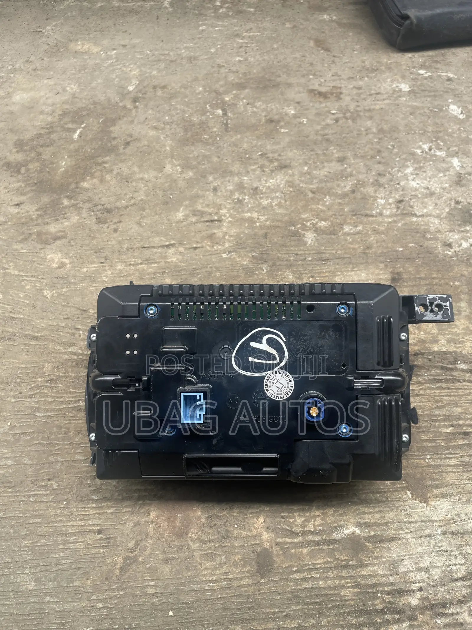 Highest Grade Mercedes Benz S550 2009 Multimedia Screen