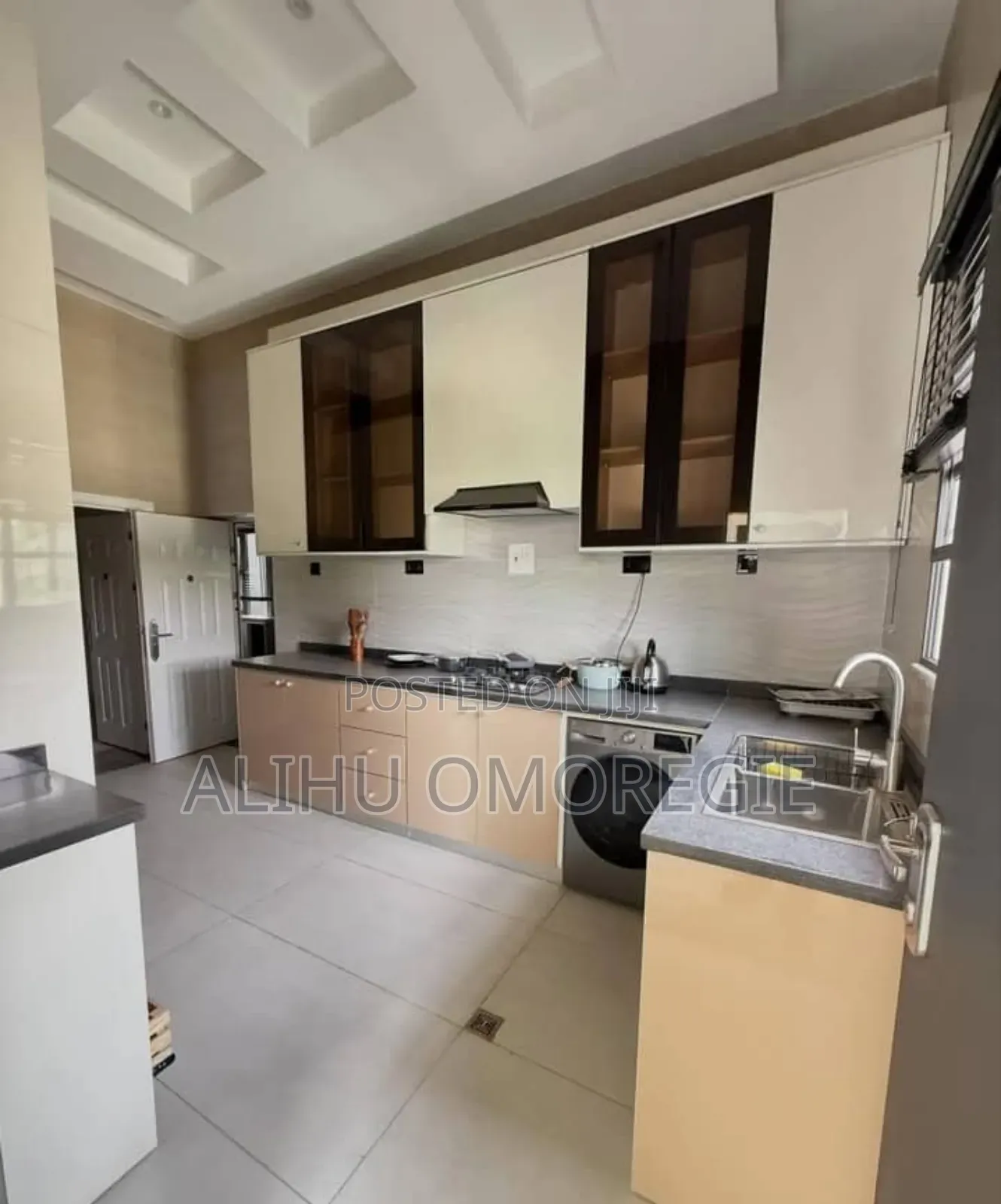 Furnished 2bdrm Block of Flats in Bristol Apartment, Life Camp for rent